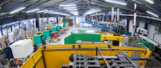 Manufacturing of technical plastic products